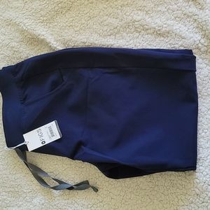 NWT figs Zamora 2.0 scrub pants size M